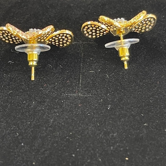 Mytys Trinity Gold Stud Flower Earrings - NWOT - Picture 5 of 5